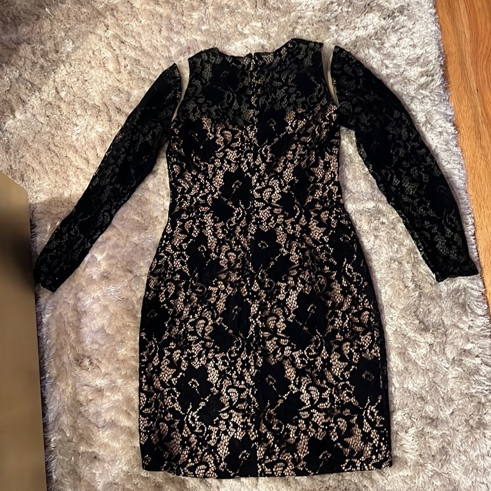 Tadashi Shoji black lace velvet dress perfect for Christmas party never worn
